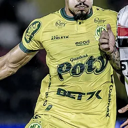 Portrait of Lucas Ramon