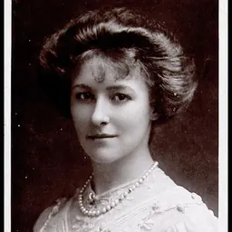 Portrait of Jessie Bateman