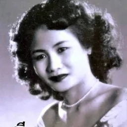 Portrait of Pensri Poomchoosri