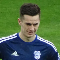 Portrait of Tom Lawrence