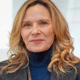Portrait of Kim Cattrall