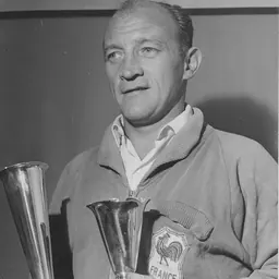 Portrait of Raymond Mulinghausen