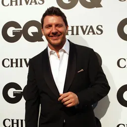 Portrait of Manu Feildel