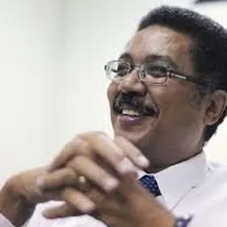 Portrait of Stephen Vasciannie