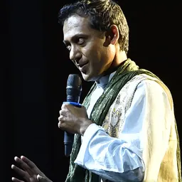 Portrait of Shahadat Hossain