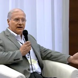 Portrait of David J. Lubinski