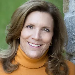 Portrait of Julie Rosen