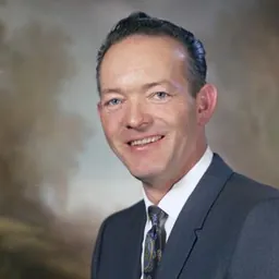 Portrait of Lowell Peterson