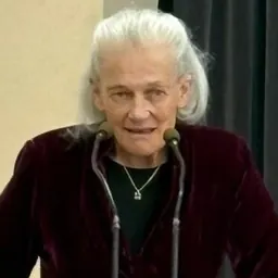 Portrait of Élisabeth Badinter