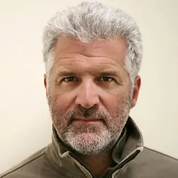 Portrait of Gary Knight