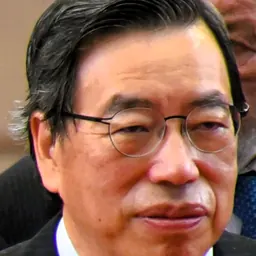 Portrait of Andrew Leung