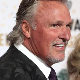 Portrait of Tom Chambers