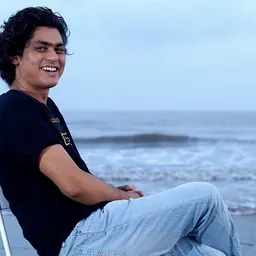 Portrait of Alok Pandey