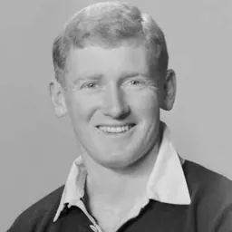Portrait of Derek Arnold
