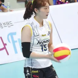 Portrait of Hwang Min-kyoung