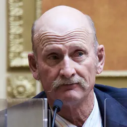 Portrait of Scott Chew