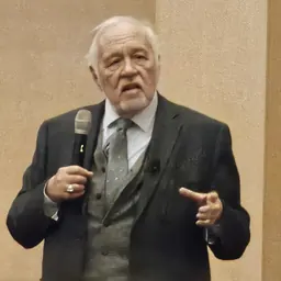Portrait of İlber Ortaylı