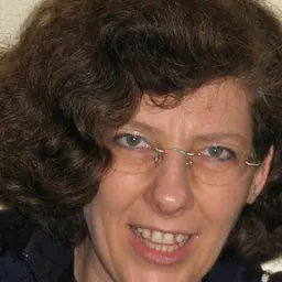 Portrait of Angela Gehann-Dernbach