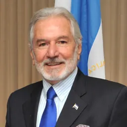 Portrait of Samuel Santos López