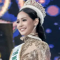 Portrait of Sireethorn Leearamwat