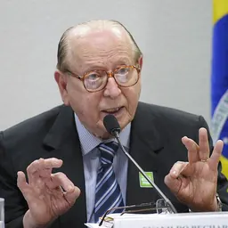 Portrait of Evanildo Bechara