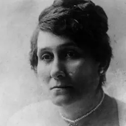 Portrait of Natalia Chacón