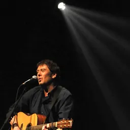 Portrait of Lennie Gallant