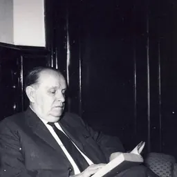 Portrait of Ion Pas