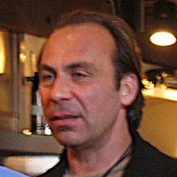 Portrait of Taylor Negron