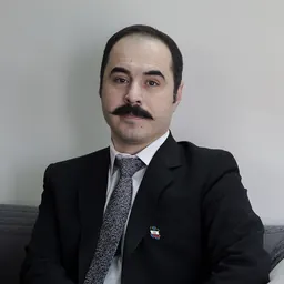 Portrait of Hossein Ronaghi