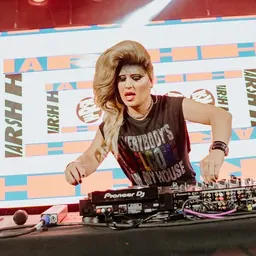 Portrait of Jodie Harsh