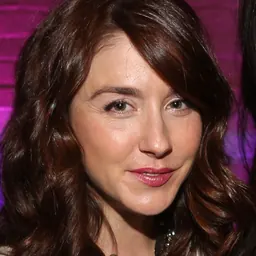 Portrait of Erin Karpluk