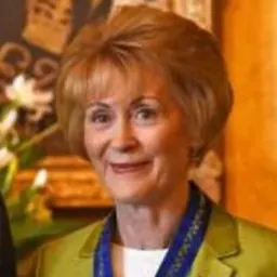 Portrait of Kerry Sanderson