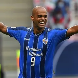 Portrait of Júnior Negrão