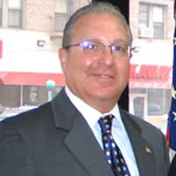Portrait of Steven Cymbrowitz
