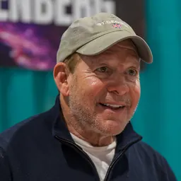 Portrait of Steve Guttenberg