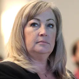 Portrait of Kristin Noble