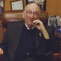 Portrait of Tom Murphy