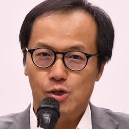 Portrait of Kenneth Leung