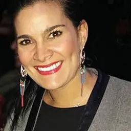 Portrait of Vanessa de la Torre