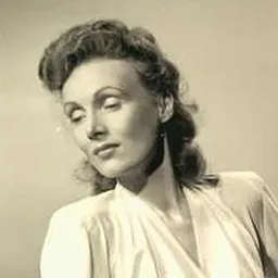 Portrait of Fern Persons