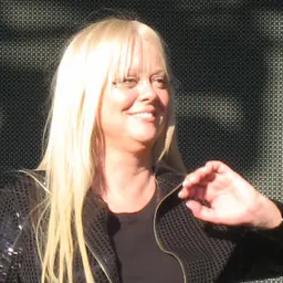 Portrait of Cindy Wilson