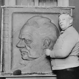 Portrait of Chris van der Hoef