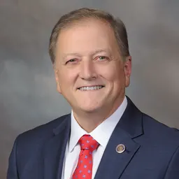 Portrait of Chris Head
