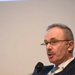 Portrait of Thomas Steffen
