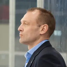 Portrait of Dan Ratushny