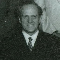 Portrait of Frank Holmes