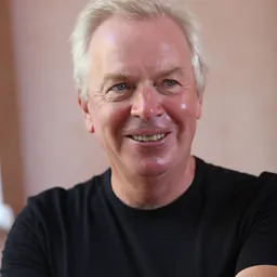 Portrait of David Chipperfield