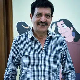 Portrait of Nizhalgal Ravi