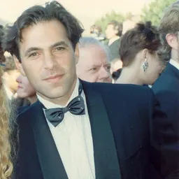 Portrait of Ken Olin